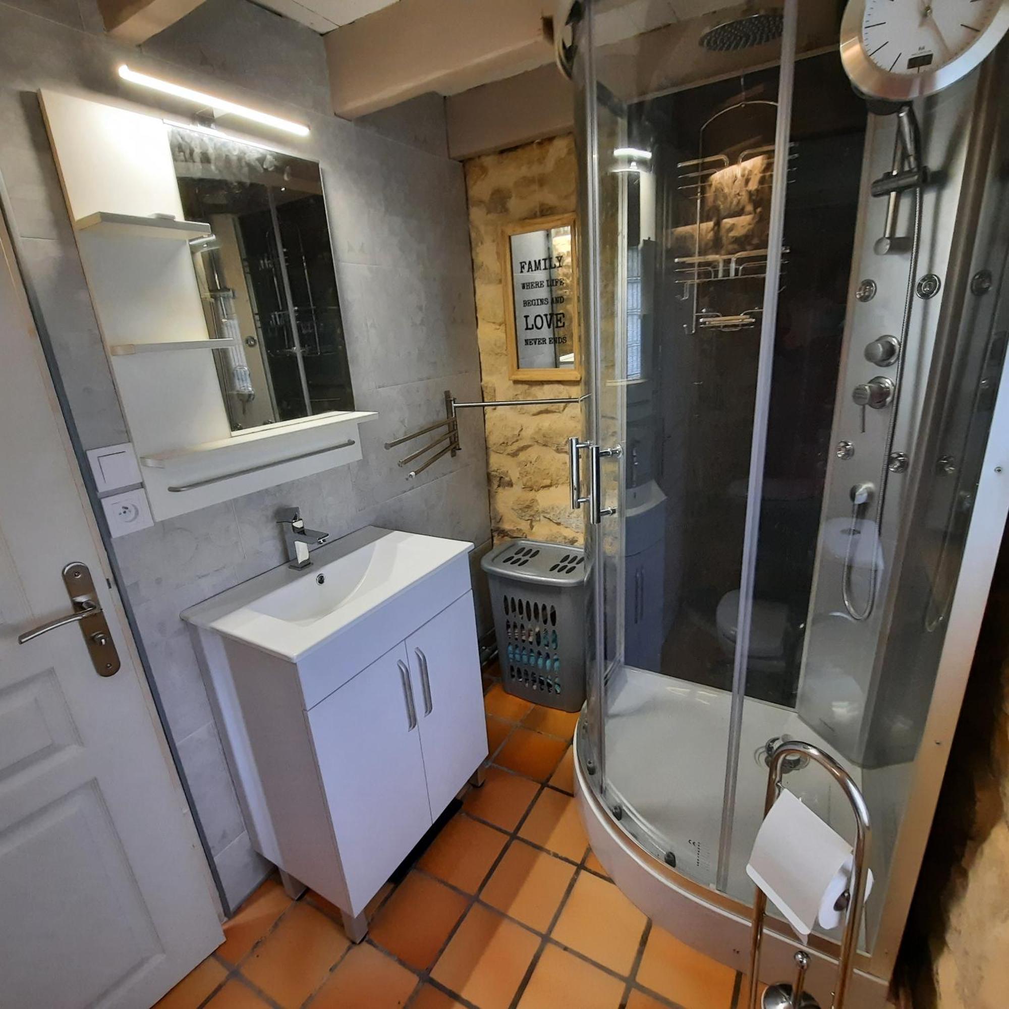 Aux Portes Du Chateau Cottage Intimiste Et Cosy A L'Abri Des Regards Propice A La Detente Rinxent Exterior foto